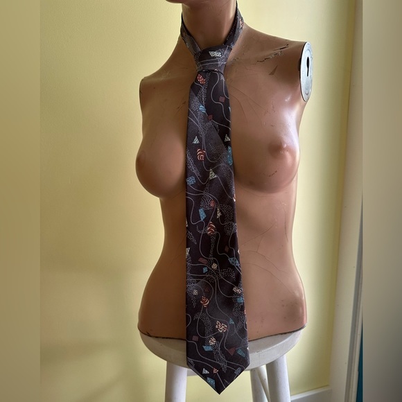 Nino Cerruti Silk Crepe Necktie - Geometric - Picture 15 of 15